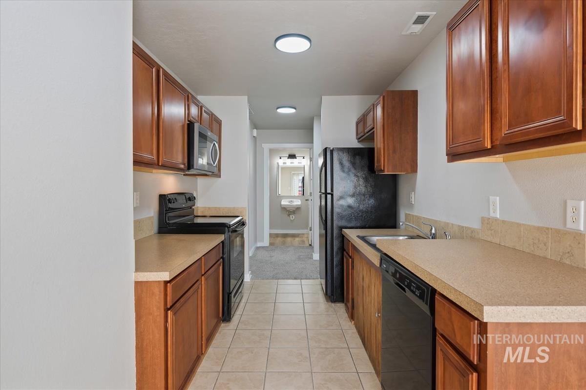 8887 W Candleston Ln, Boise, Idaho 83709, 2 Bedrooms, 2 Bathrooms, Residential For Sale, Price $299,950, 98977593