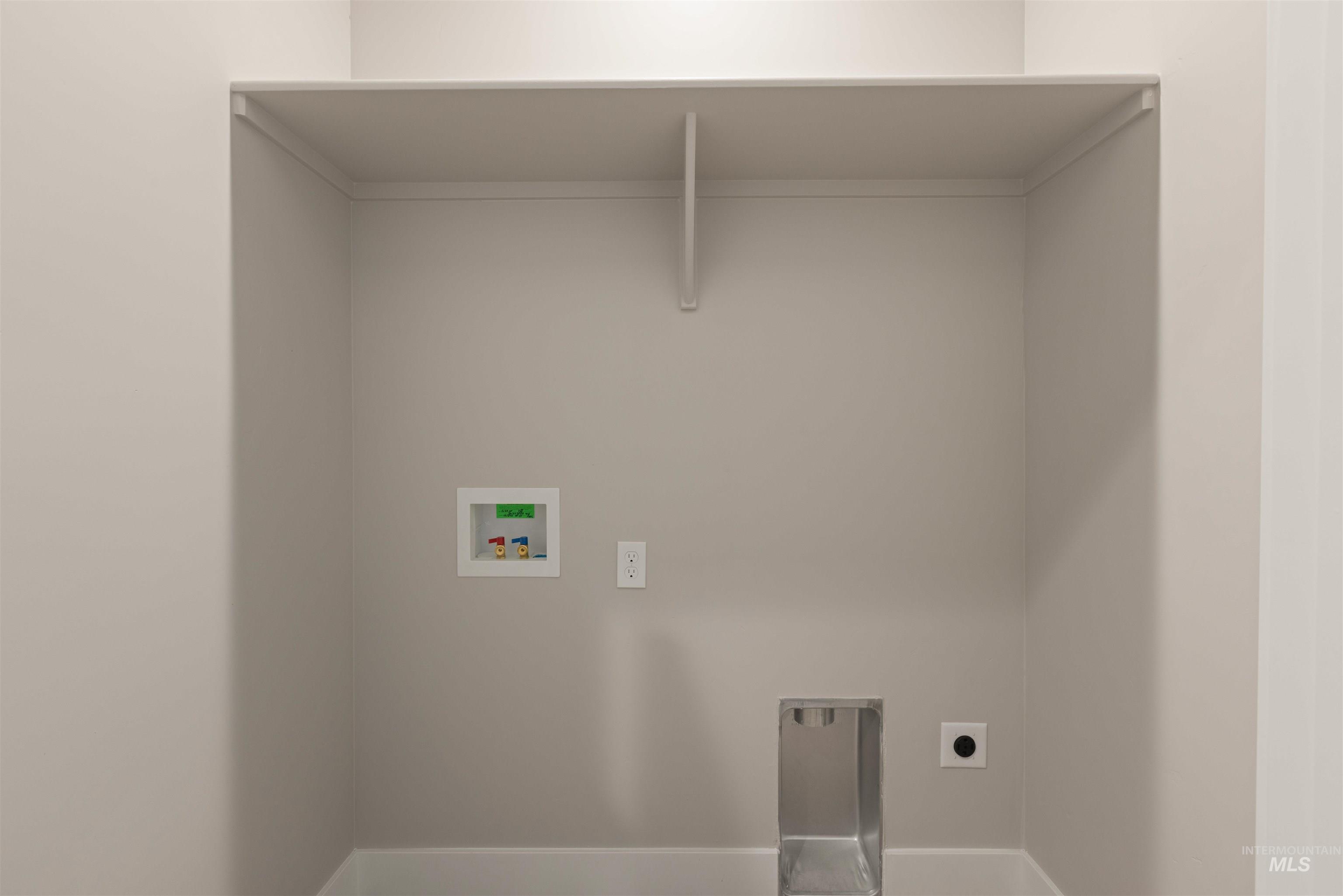 12545 W State St, Suite 208, Star, Idaho 83669, 2 Bedrooms, 2 Bathrooms, Residential Income For Sale, Price $250,000, 98977594