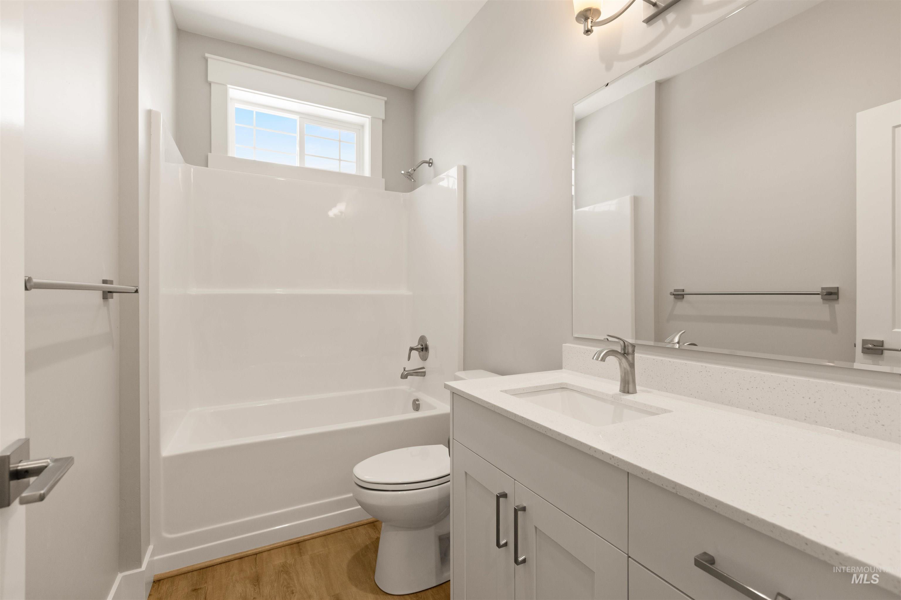 12545 W State St, Suite 208, Star, Idaho 83669, 2 Bedrooms, 2 Bathrooms, Residential Income For Sale, Price $250,000, 98977594