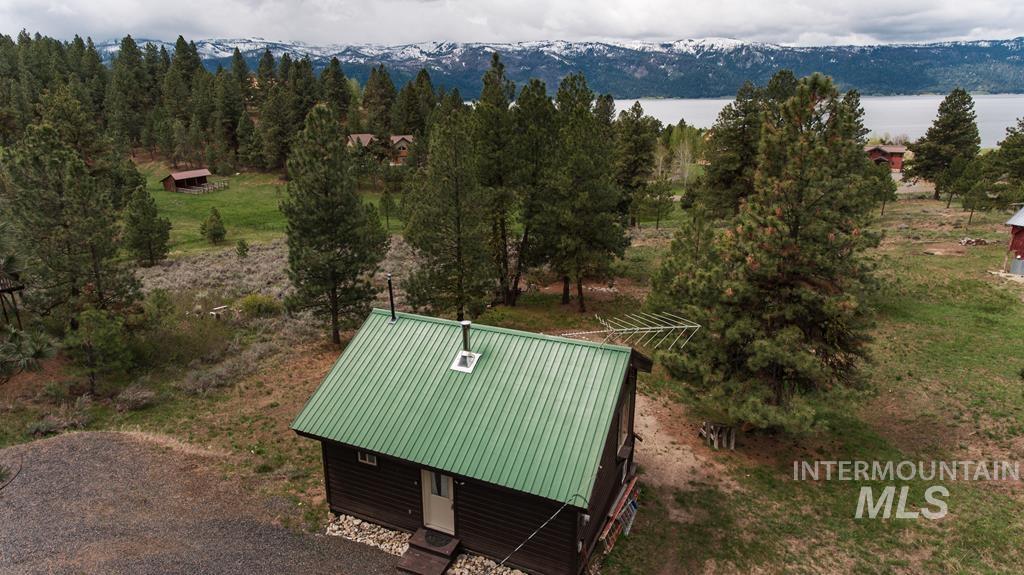 32 Mountain Air Drive, Cascade, Idaho 83611, 1 Bedroom, 2 Bathrooms, Residential For Sale, Price $349,900, 98977601