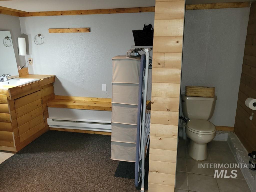 32 Mountain Air Drive, Cascade, Idaho 83611, 1 Bedroom, 2 Bathrooms, Residential For Sale, Price $349,900, 98977601