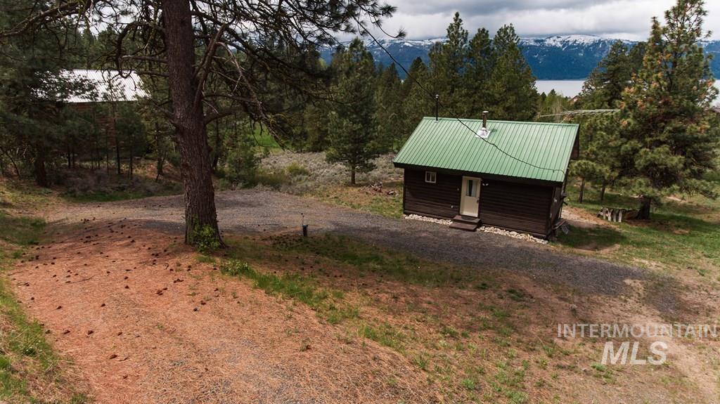 32 Mountain Air Drive, Cascade, Idaho 83611, 1 Bedroom, 2 Bathrooms, Residential For Sale, Price $349,900, 98977601