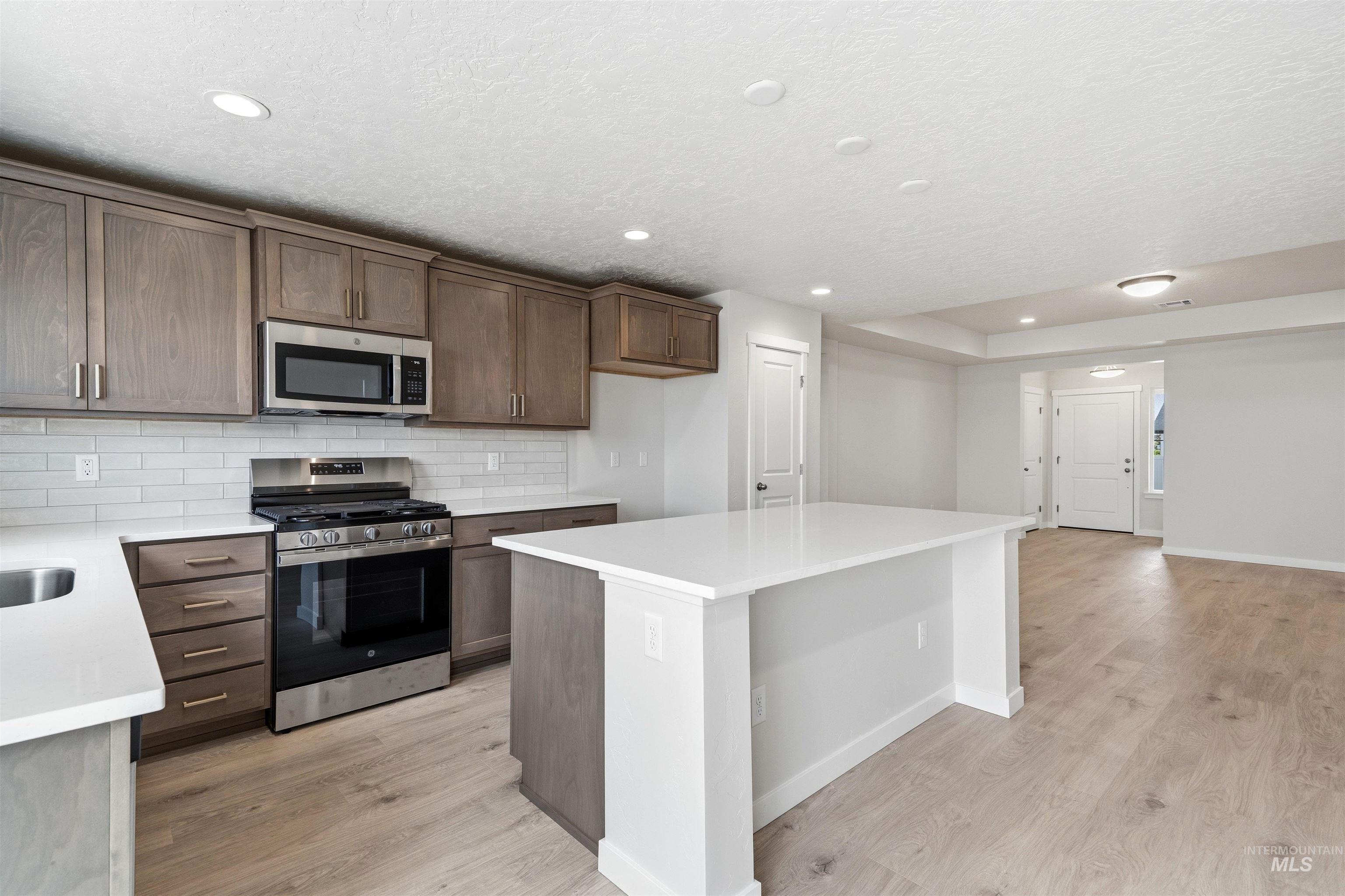 10103 Bellevue Ridge St, Nampa, Idaho 83687, 3 Bedrooms, 2 Bathrooms, Residential For Sale, Price $499,990, 98977602