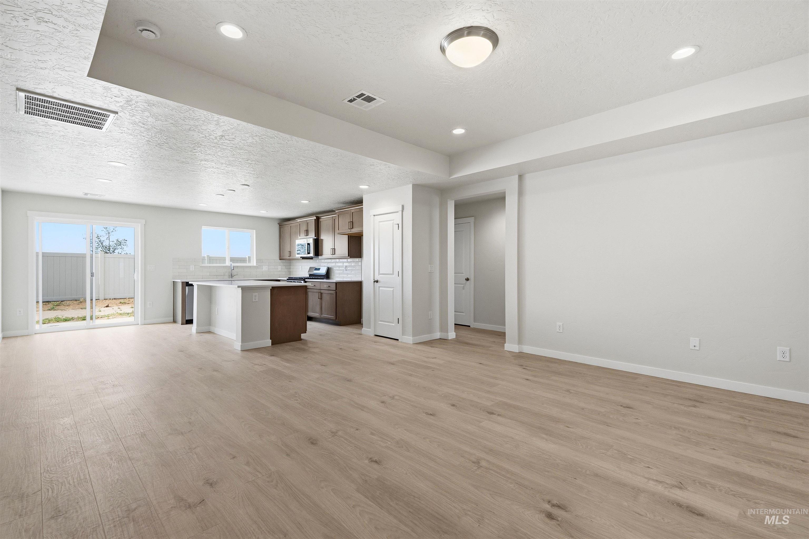 10103 Bellevue Ridge St, Nampa, Idaho 83687, 3 Bedrooms, 2 Bathrooms, Residential For Sale, Price $499,990, 98977602