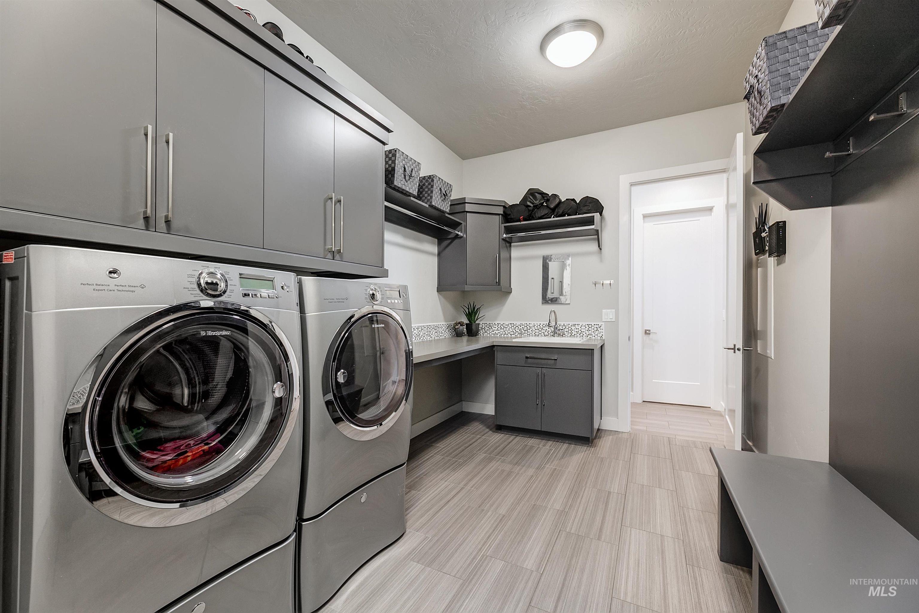 7095 N Tree Haven Pl, Meridian, Idaho 83646-4977, 4 Bedrooms, 4.5 Bathrooms, Residential For Sale, Price $1,949,900,MLS 98977604