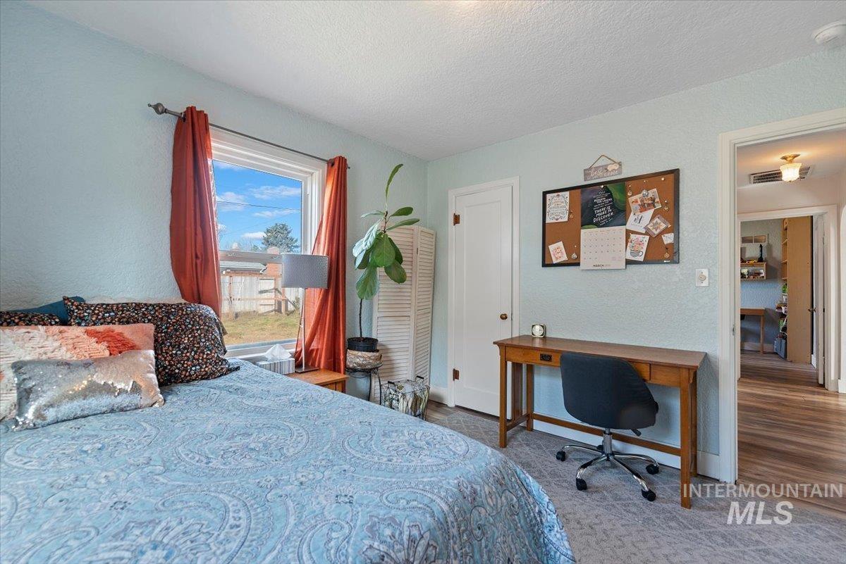 619 S. Pine St., Nampa, Idaho 83686, 3 Bedrooms, 1 Bathroom, Residential For Sale, Price $329,900, 98977606