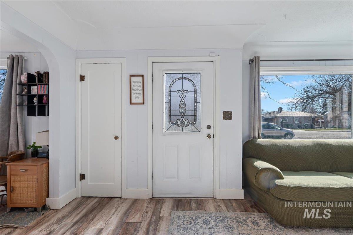 619 S. Pine St., Nampa, Idaho 83686, 3 Bedrooms, 1 Bathroom, Residential For Sale, Price $329,900, 98977606