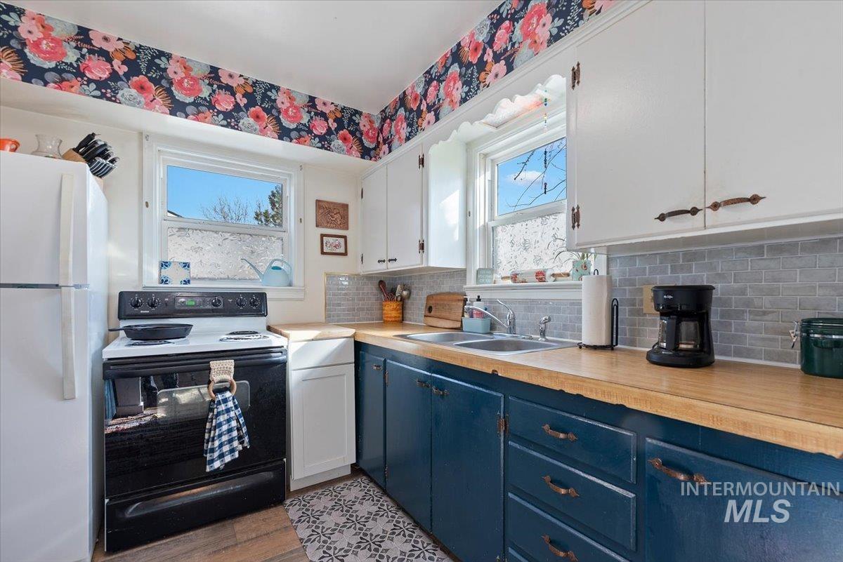 619 S. Pine St., Nampa, Idaho 83686, 3 Bedrooms, 1 Bathroom, Residential For Sale, Price $329,900, 98977606