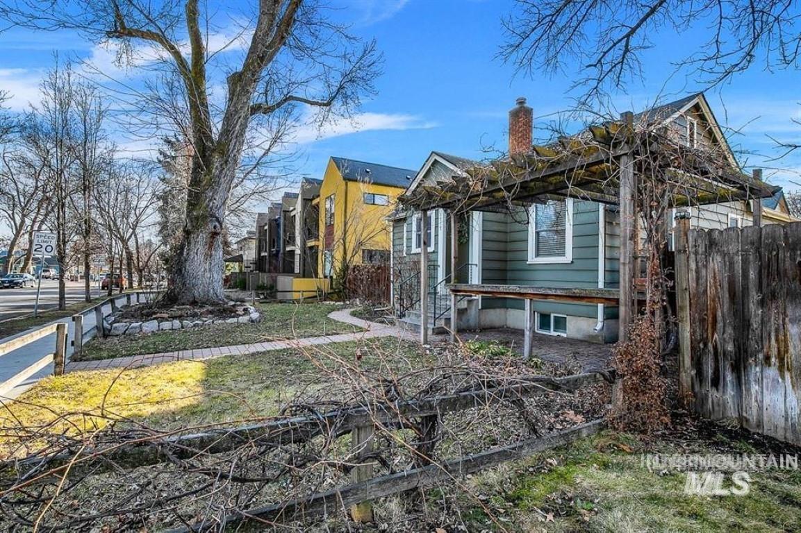 1717 N 13th, Boise, Idaho 83702, 4 Bedrooms, 3 Bathrooms, Residential For Sale, Price $1,075,000,MLS 98977609