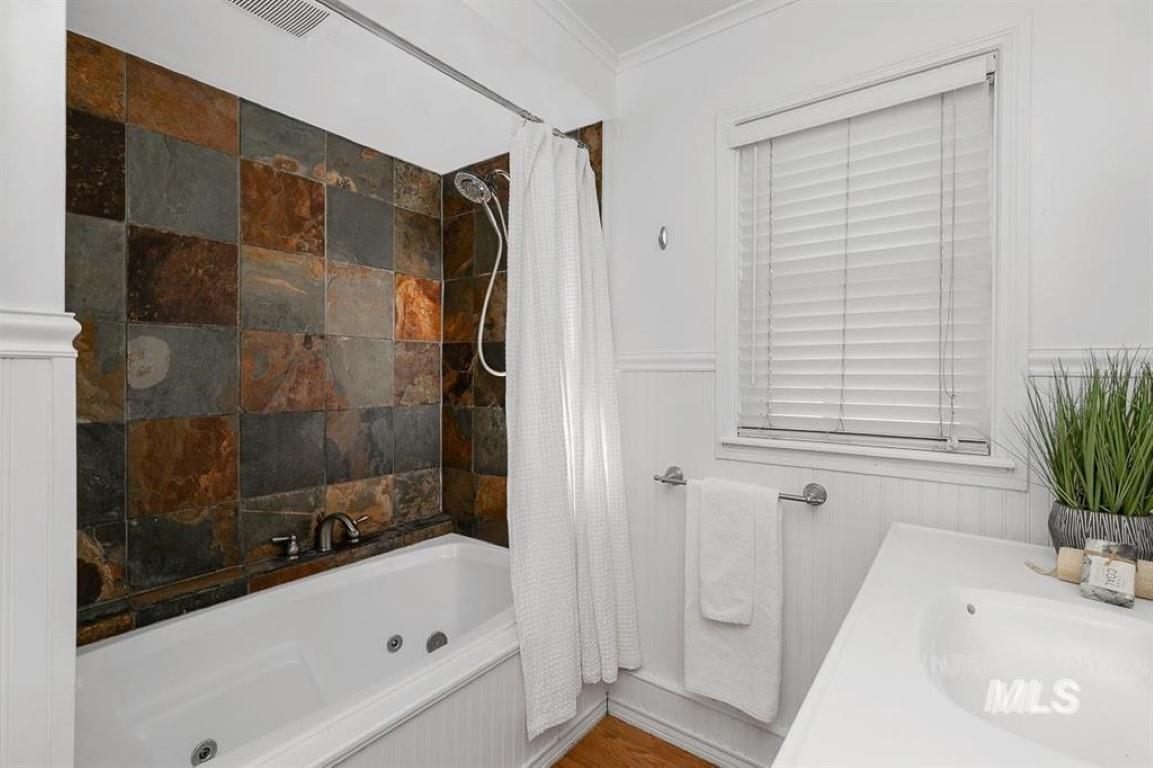 1717 N 13th, Boise, Idaho 83702, 4 Bedrooms, 3 Bathrooms, Residential For Sale, Price $1,075,000,MLS 98977609