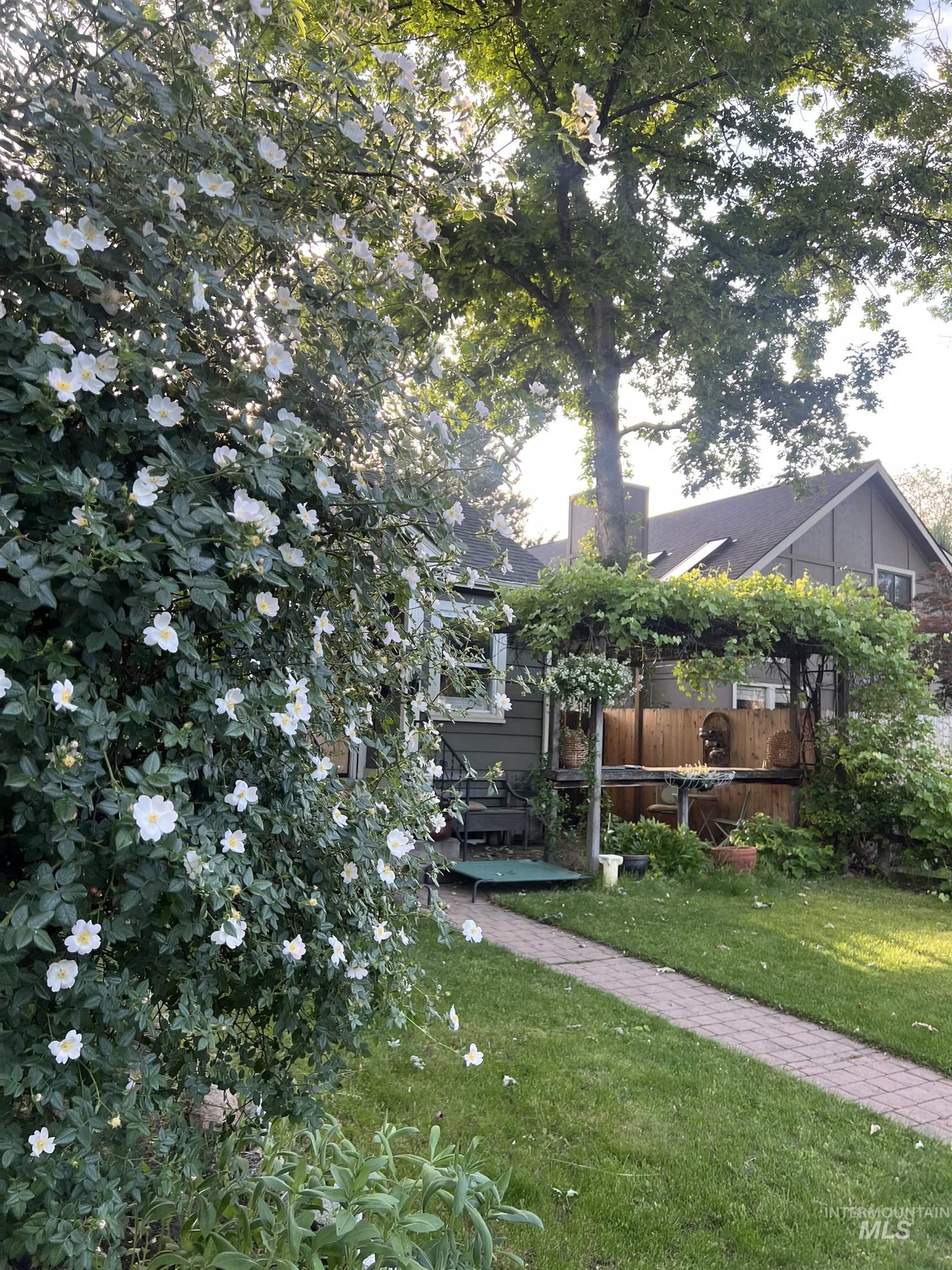 1717 N 13th, Boise, Idaho 83702, 4 Bedrooms, 3 Bathrooms, Residential For Sale, Price $1,075,000,MLS 98977609