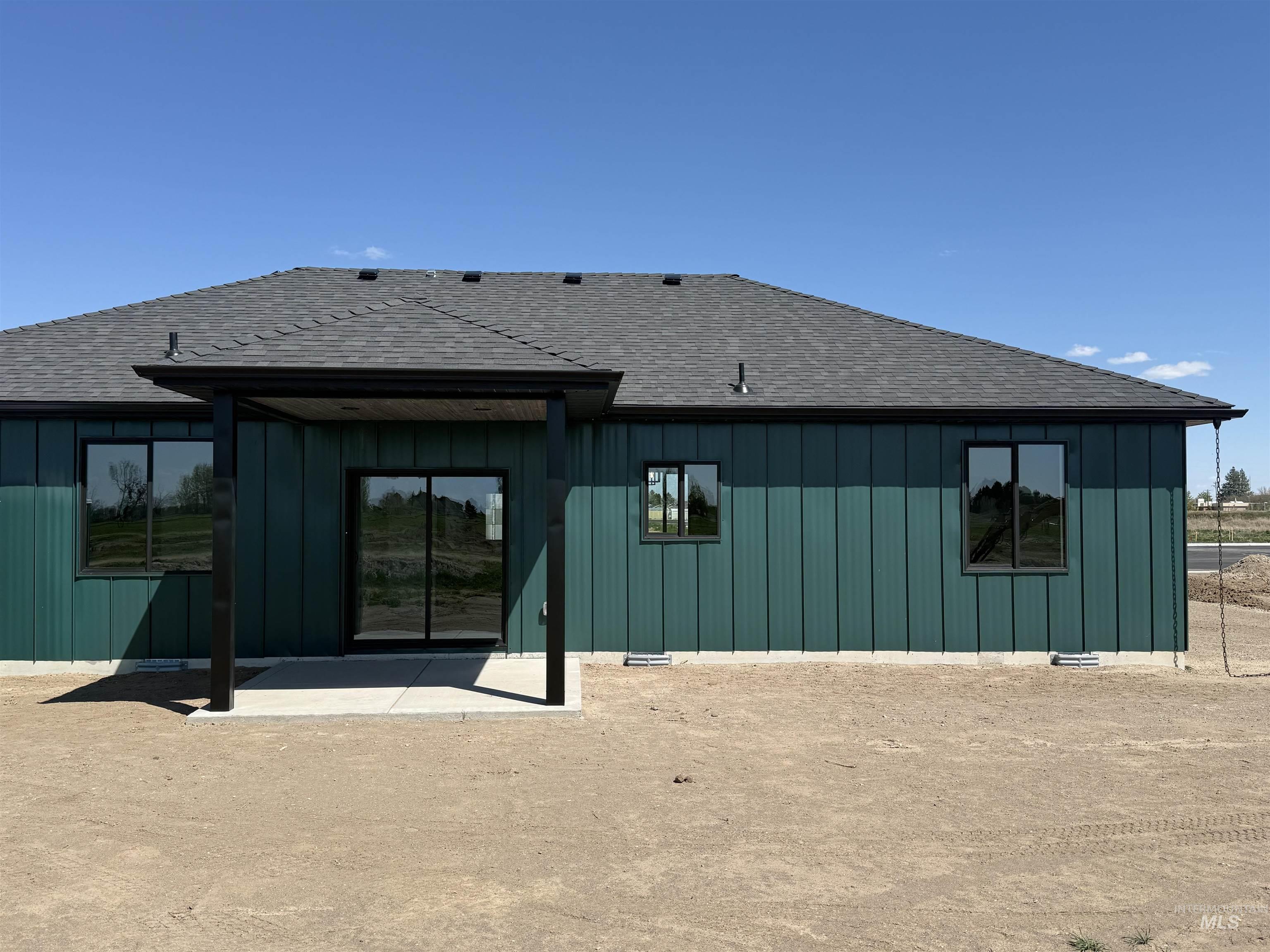 1019 Moss Ave., Rupert, Idaho 83350, 3 Bedrooms, 2 Bathrooms, Residential For Sale, Price $362,500, 98977610