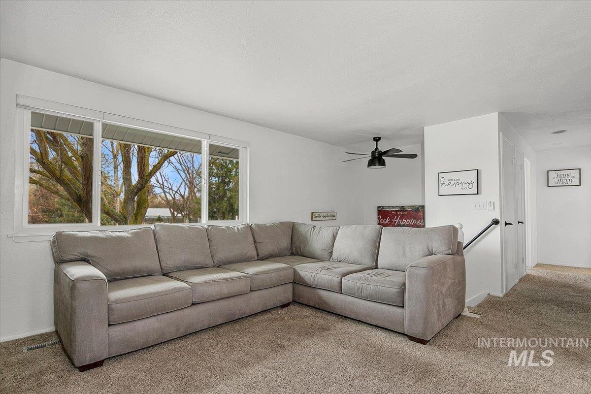 1184 Downing Dr, Eagle, Idaho 83616, 3 Bedrooms, 2.5 Bathrooms, Residential For Sale, Price $874,900,MLS 98977615