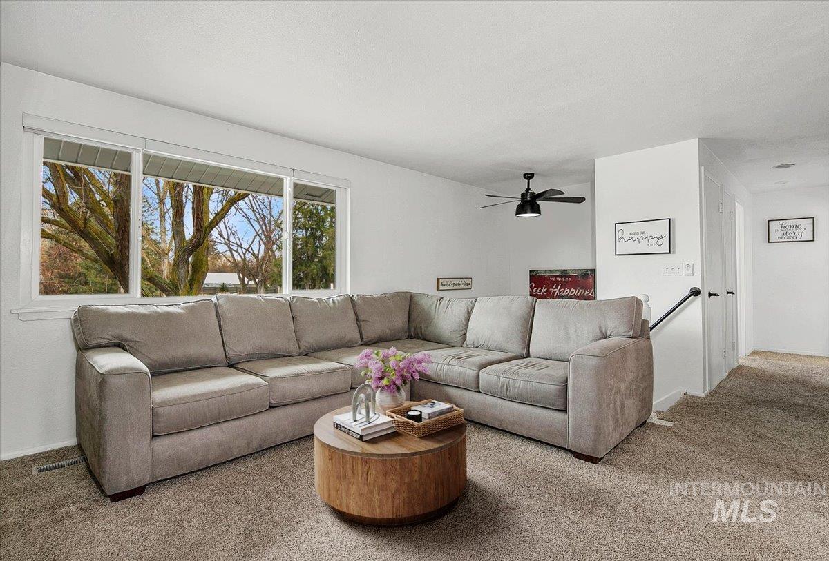 1184 Downing Dr, Eagle, Idaho 83616, 3 Bedrooms, 2.5 Bathrooms, Residential For Sale, Price $874,900,MLS 98977615