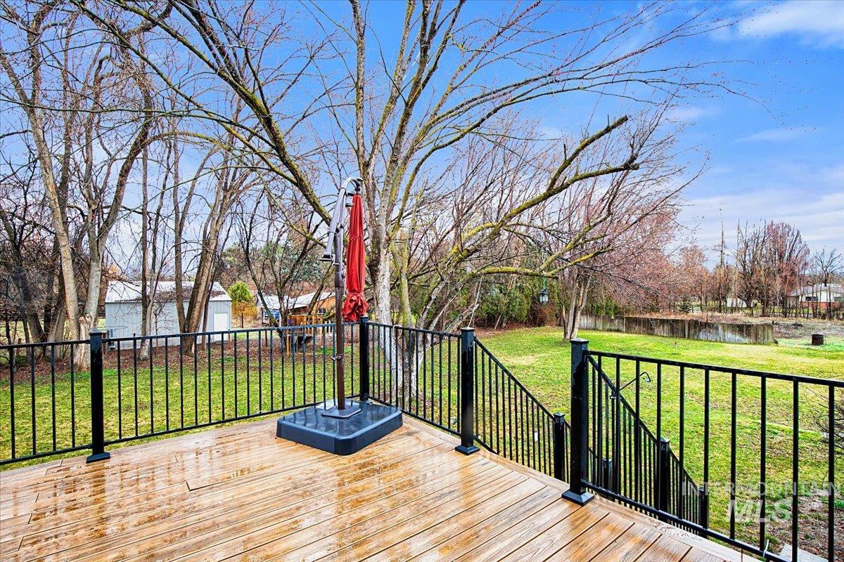 1184 Downing Dr, Eagle, Idaho 83616, 3 Bedrooms, 2.5 Bathrooms, Residential For Sale, Price $874,900,MLS 98977615