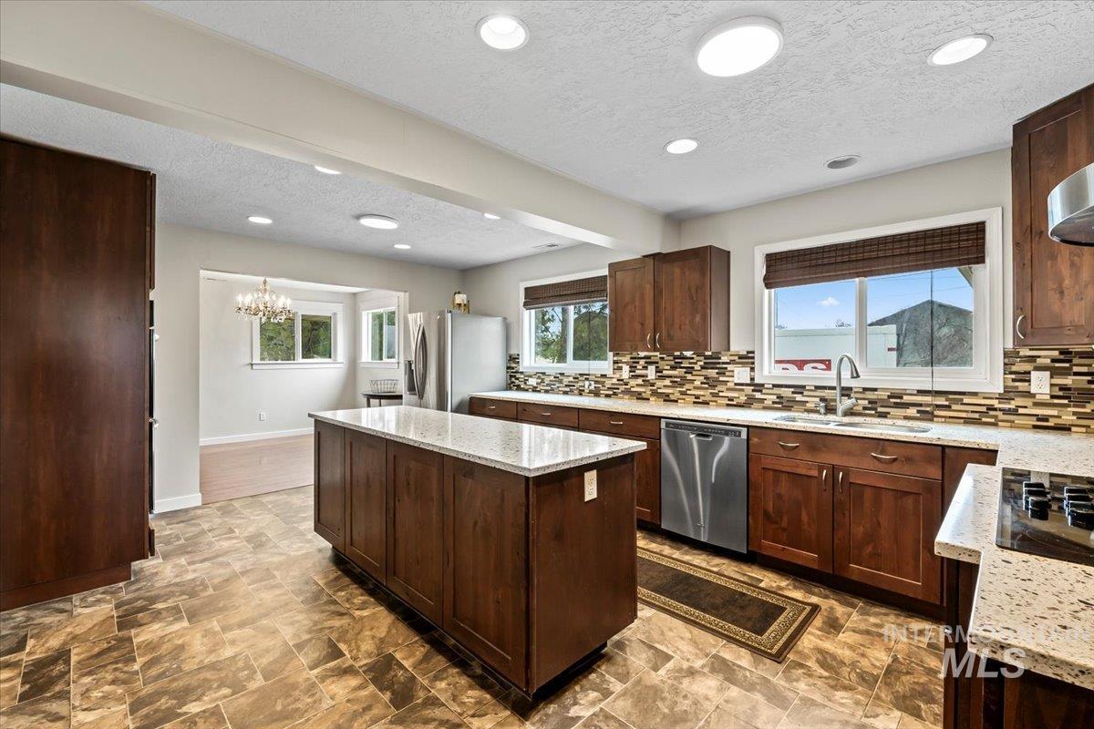 11545 Kuna, Kuna, Idaho 83634, 7 Bedrooms, 3 Bathrooms, Residential For Sale, Price $1,800,000,MLS 98977617