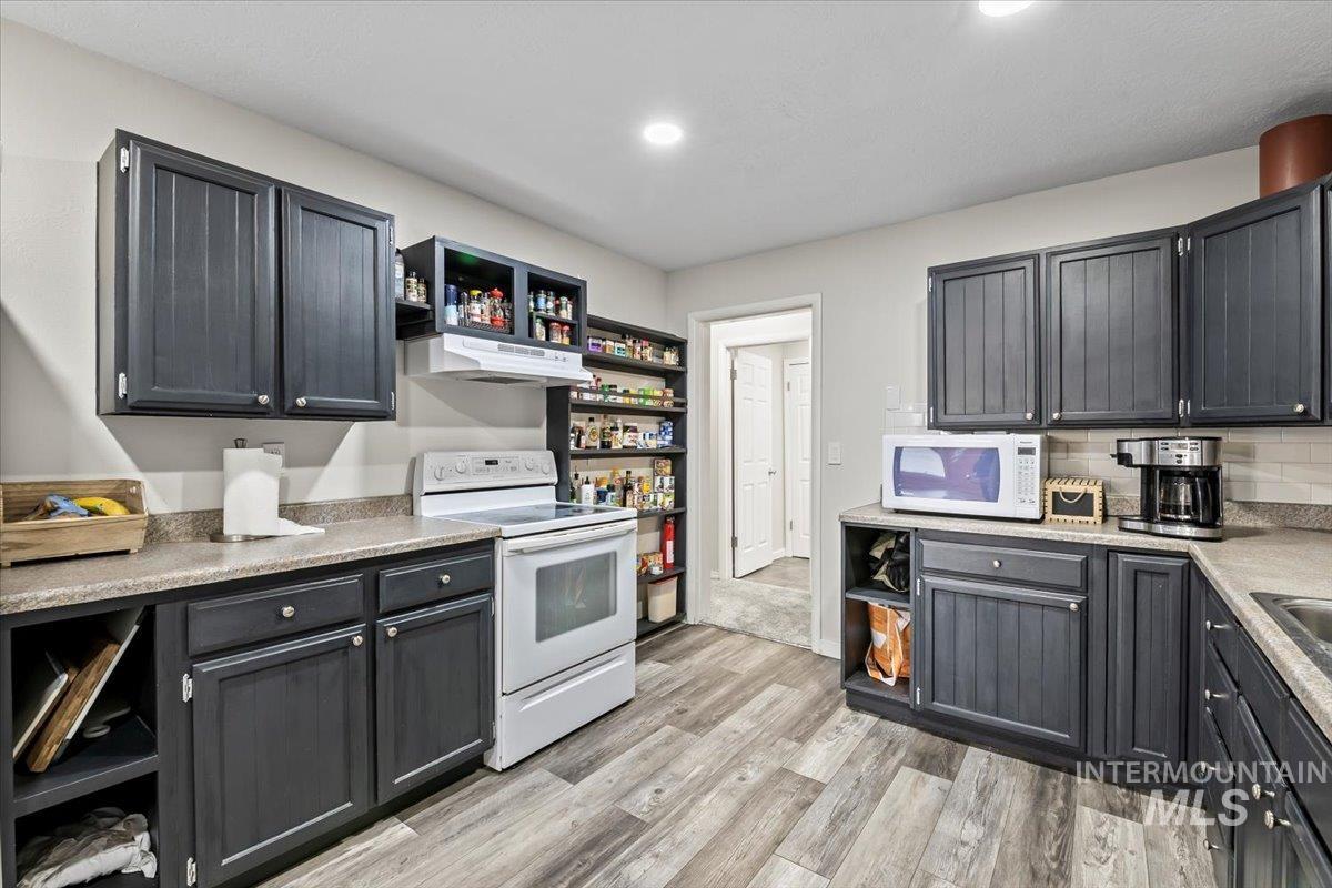 11545 Kuna, Kuna, Idaho 83634, 7 Bedrooms, 3 Bathrooms, Residential For Sale, Price $1,800,000,MLS 98977617