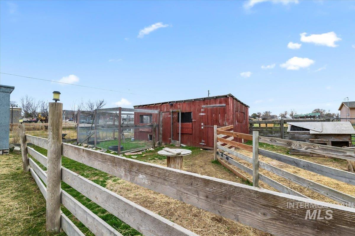 11545 Kuna, Kuna, Idaho 83634, 7 Bedrooms, 3 Bathrooms, Residential For Sale, Price $1,800,000,MLS 98977617