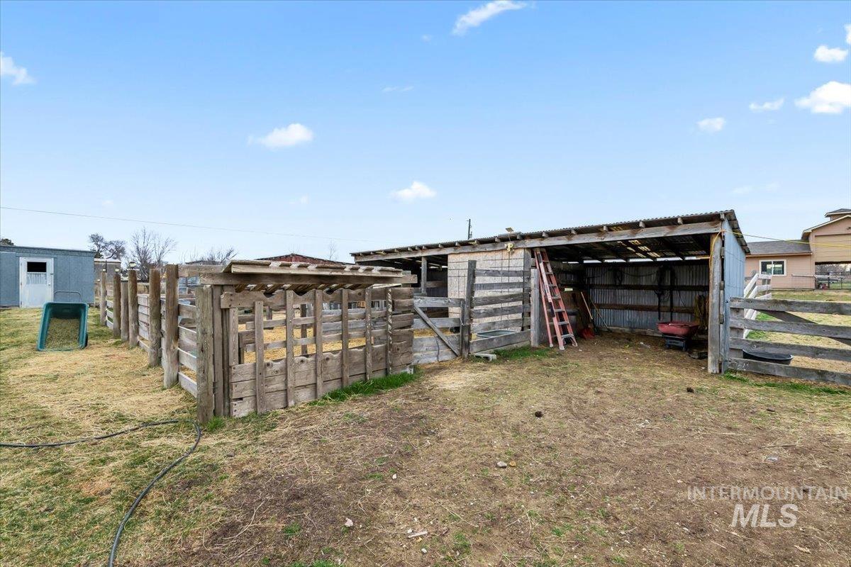 11545 Kuna, Kuna, Idaho 83634, 7 Bedrooms, 3 Bathrooms, Residential For Sale, Price $1,800,000,MLS 98977617