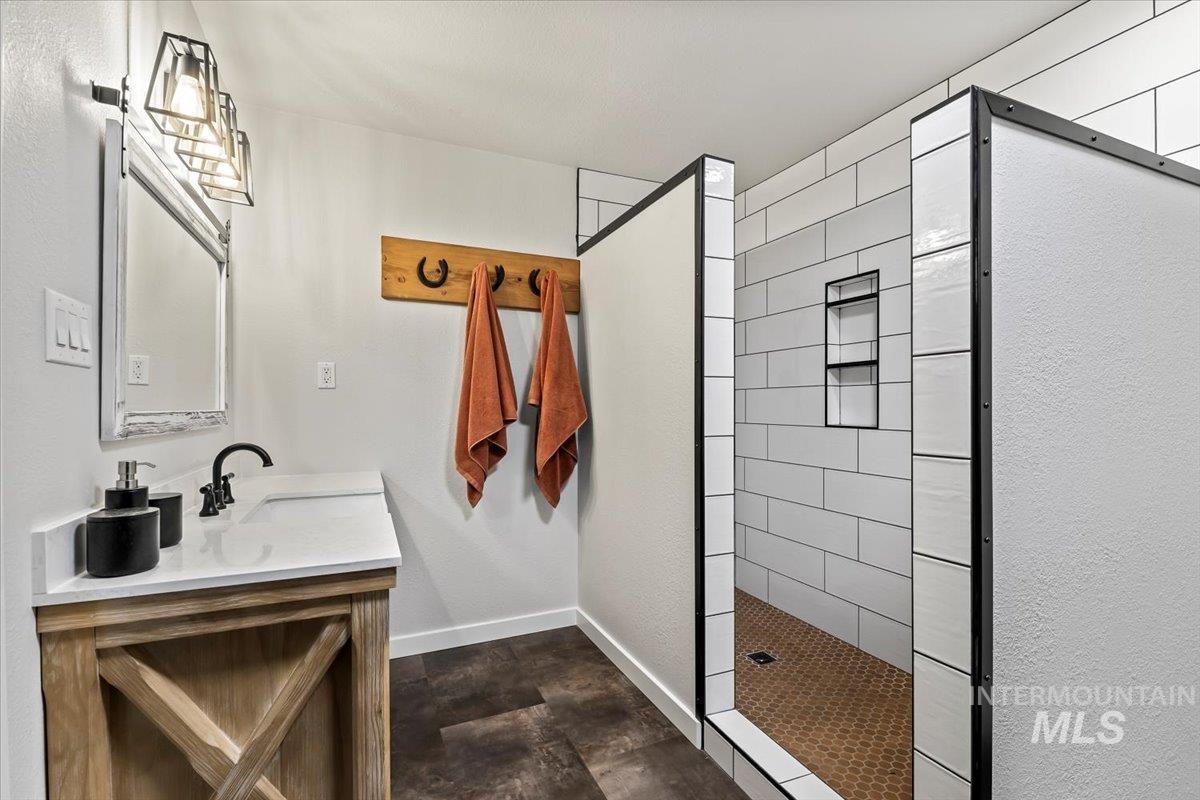 11545 Kuna, Kuna, Idaho 83634, 7 Bedrooms, 3 Bathrooms, Residential For Sale, Price $1,800,000,MLS 98977617