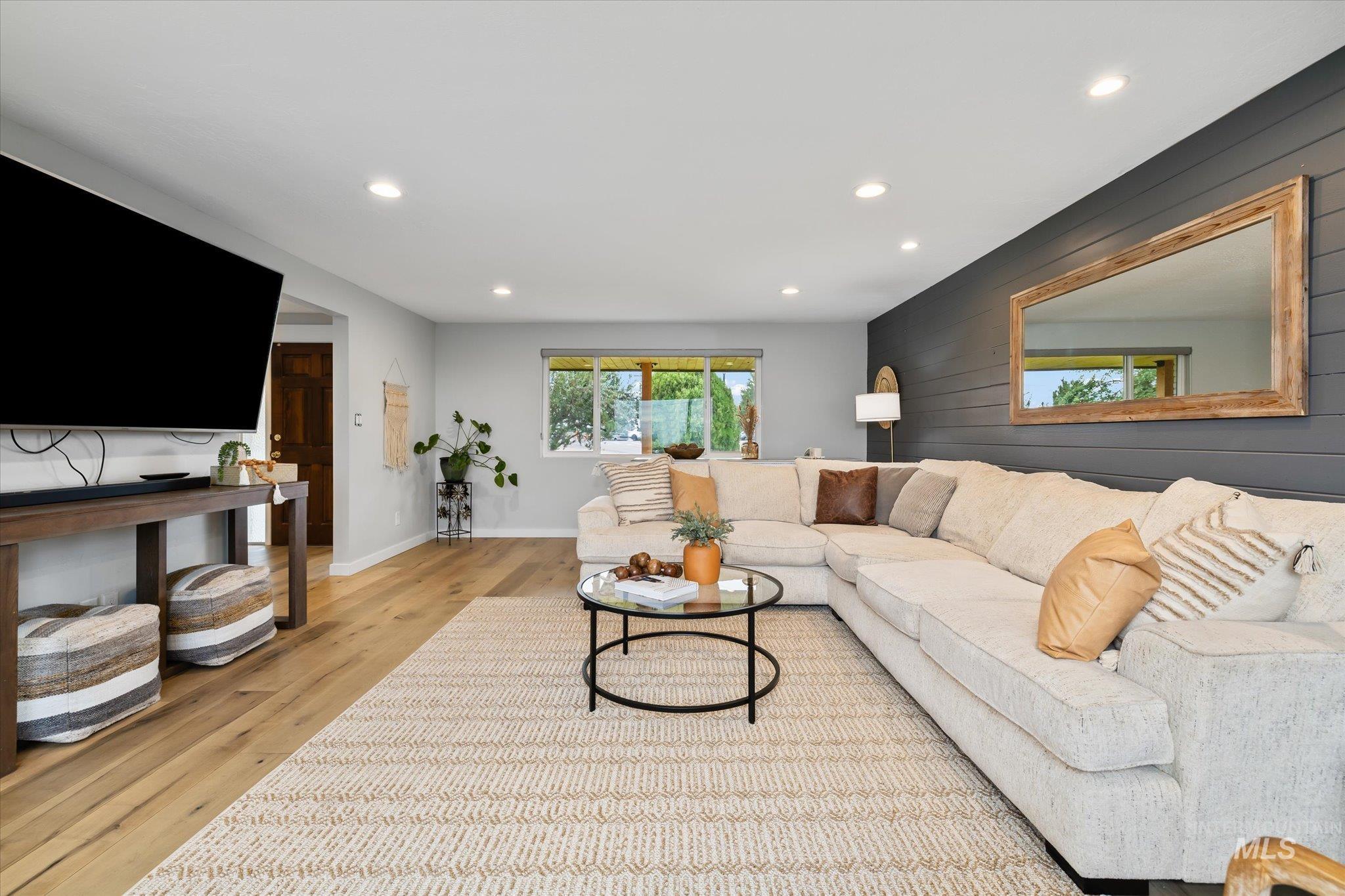 12170 Chinden Ridge, Boise, Idaho 83714, 5 Bedrooms, 3.5 Bathrooms, Residential For Sale, Price $1,100,000,MLS 98977623