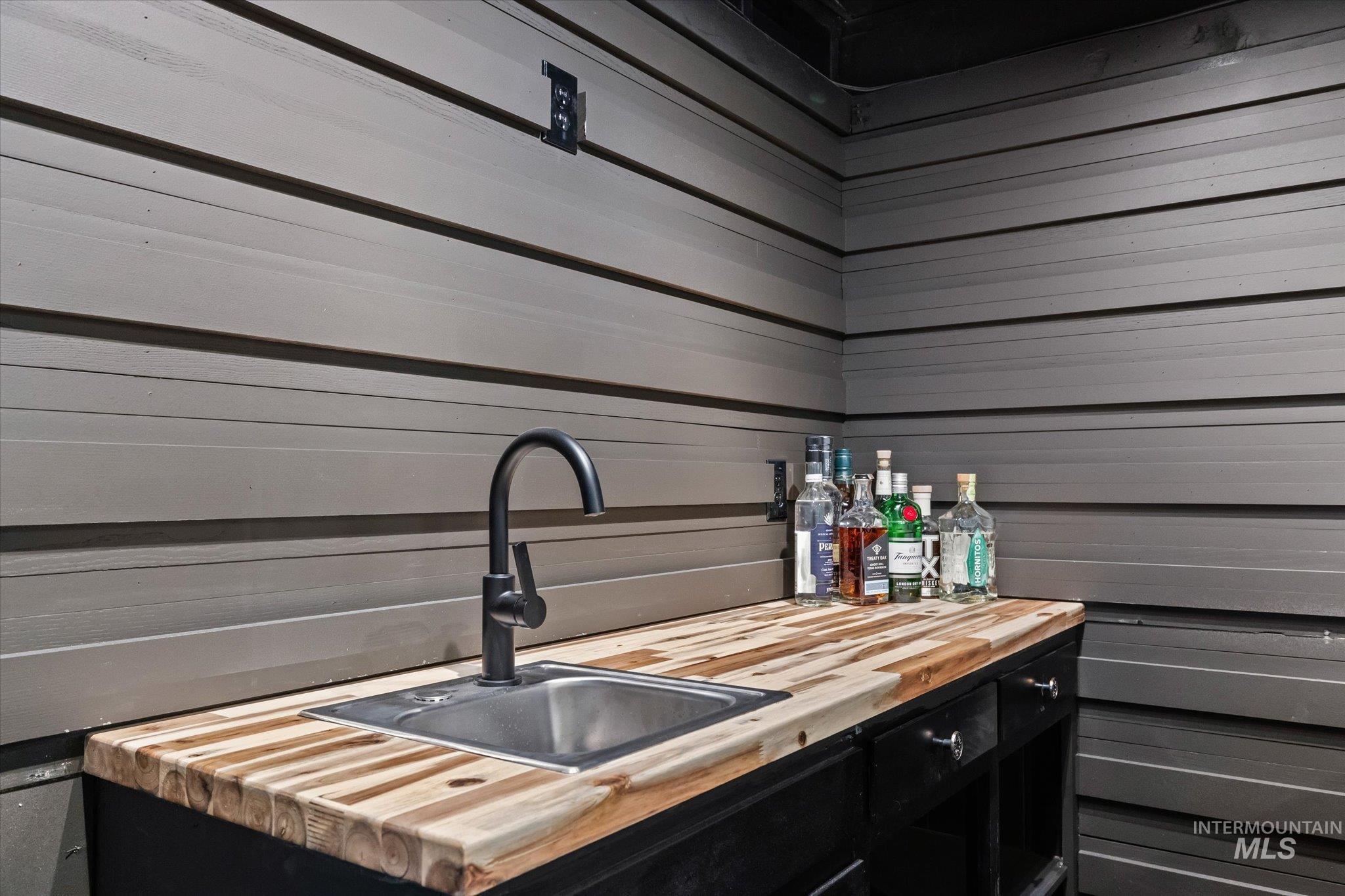 12170 Chinden Ridge, Boise, Idaho 83714, 5 Bedrooms, 3.5 Bathrooms, Residential For Sale, Price $1,100,000,MLS 98977623