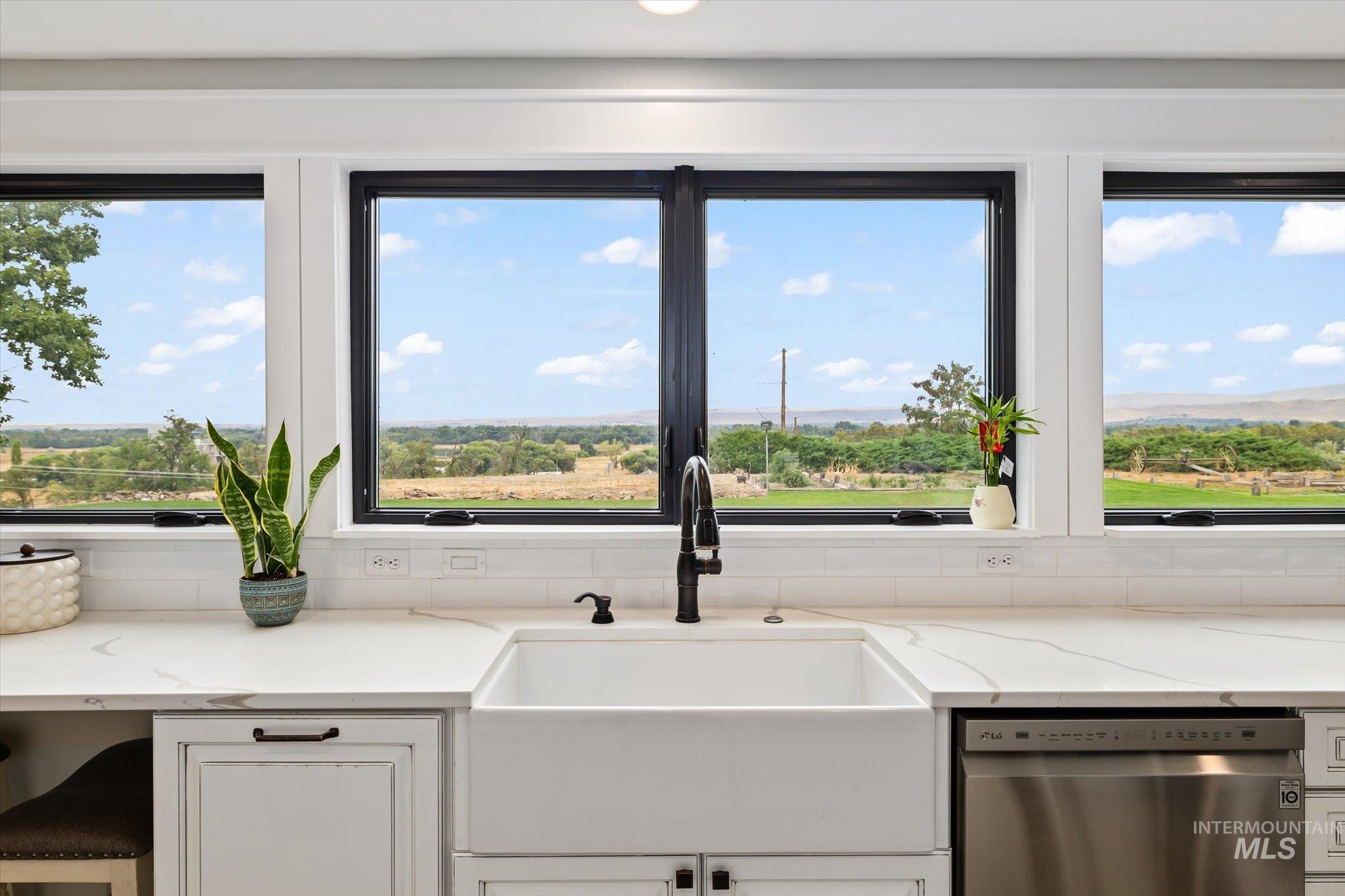 12170 Chinden Ridge, Boise, Idaho 83714, 5 Bedrooms, 3.5 Bathrooms, Residential For Sale, Price $1,100,000,MLS 98977623