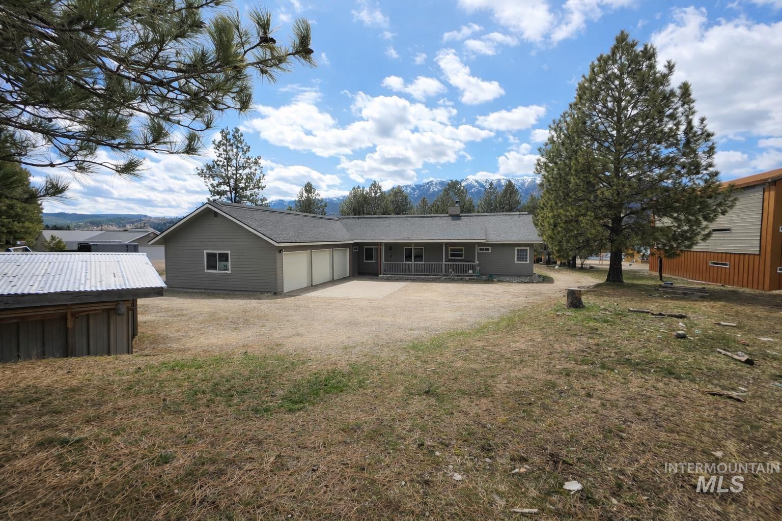 1126 Banks Lowman, Garden Valley, Idaho 83622, 3 Bedrooms, 3 Bathrooms, Residential For Sale, Price $725,000,MLS 98977625