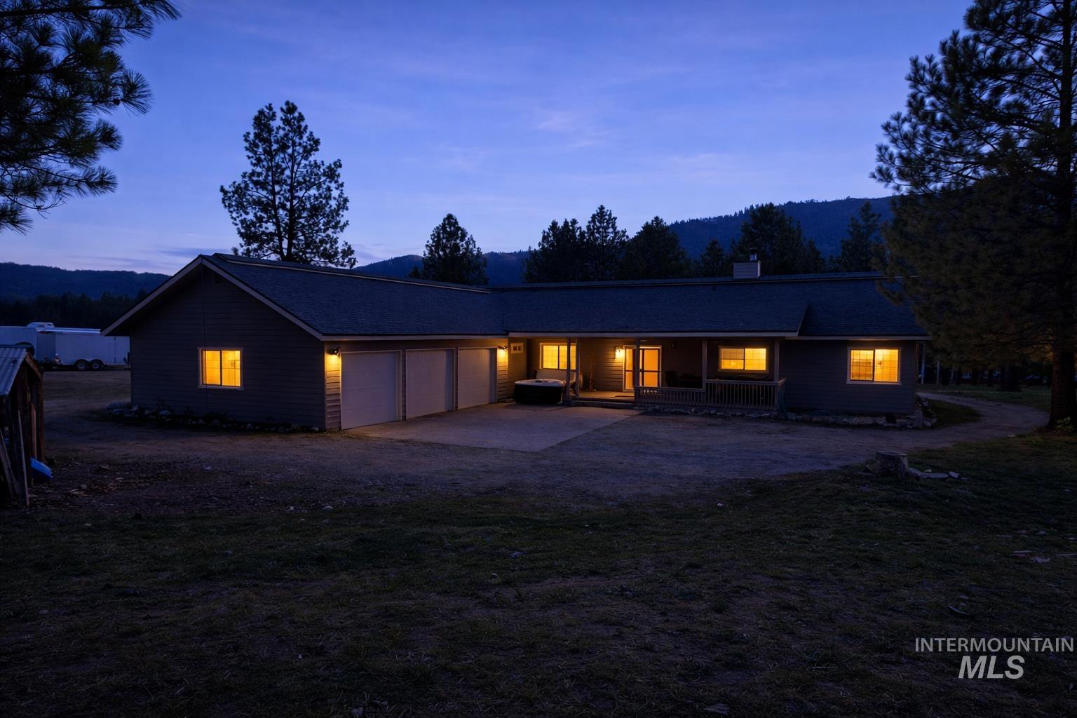 1126 Banks Lowman, Garden Valley, Idaho 83622, 3 Bedrooms, 3 Bathrooms, Residential For Sale, Price $699,900,MLS 98977625