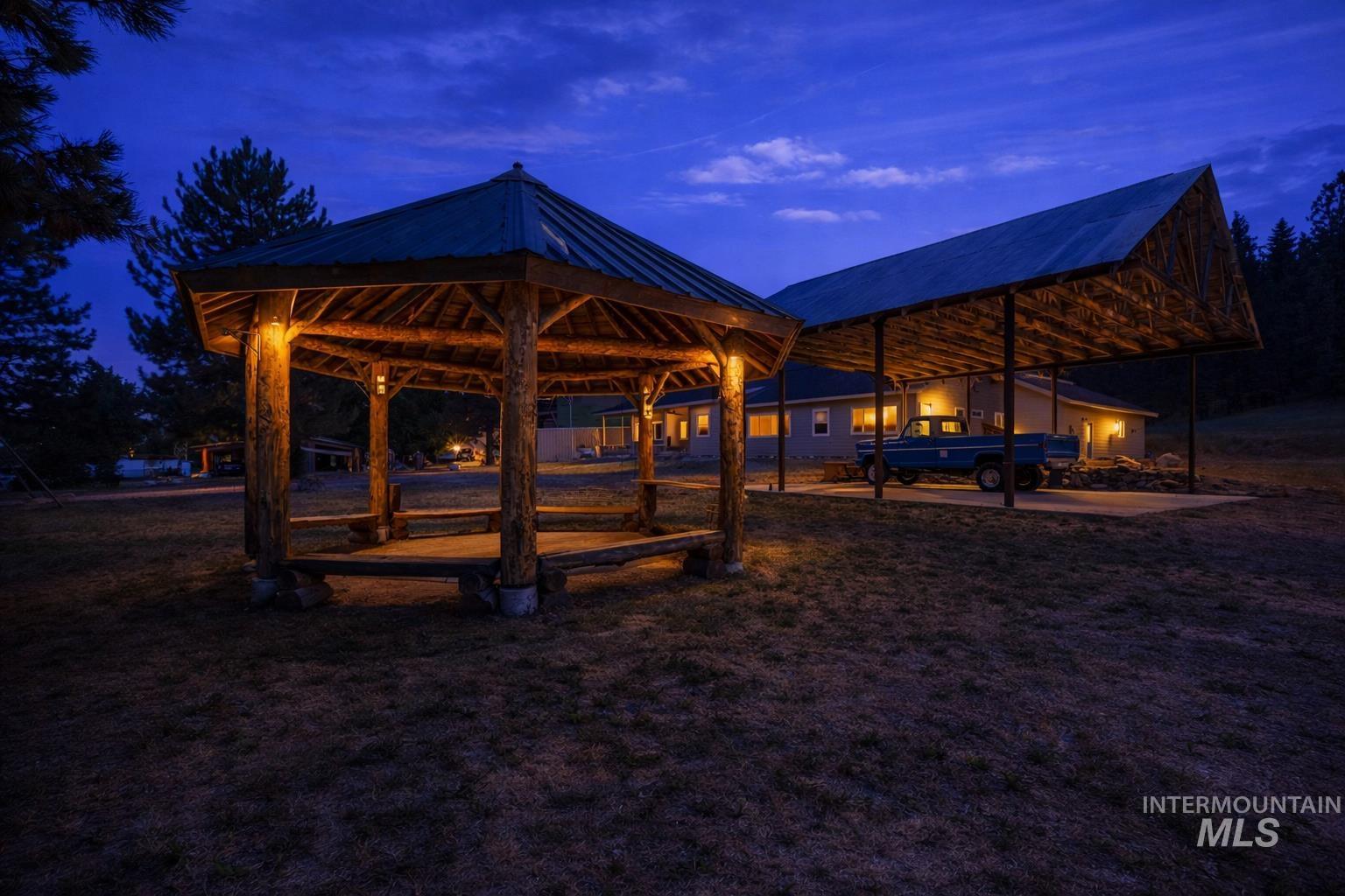 1126 Banks Lowman, Garden Valley, Idaho 83622, 3 Bedrooms, 3 Bathrooms, Residential For Sale, Price $699,900,MLS 98977625