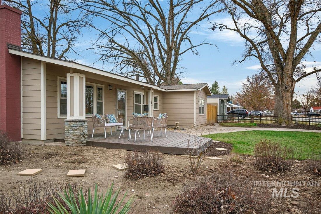 506 N Hillview Drive, Boise, Idaho 83712-8117, 3 Bedrooms, 1 Bathroom, Residential For Sale, Price $579,000,MLS 98977626
