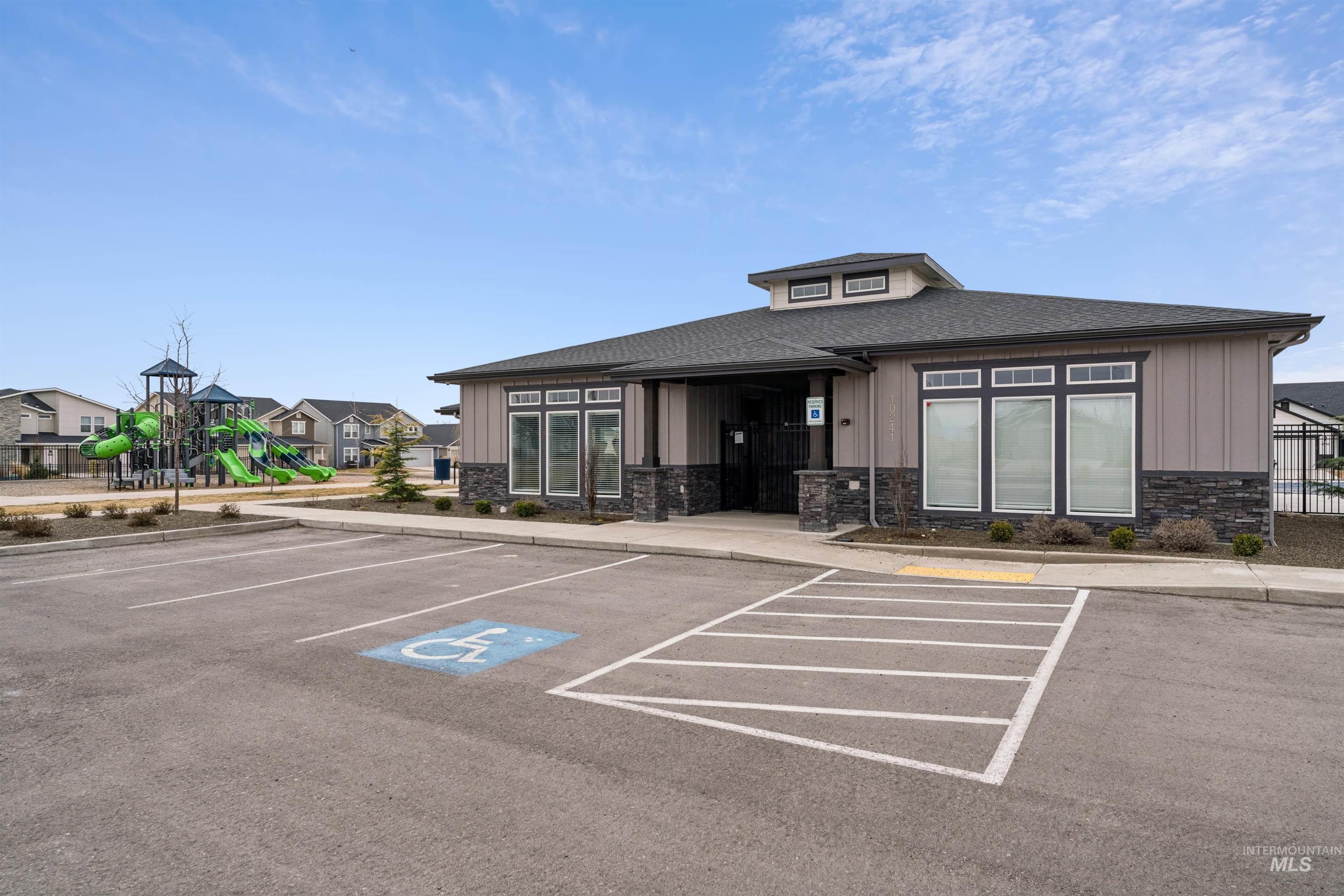 10293 Longtail Dr., Nampa, Idaho 83687, 3 Bedrooms, 2 Bathrooms, Residential For Sale, Price $399,000,MLS 98977628