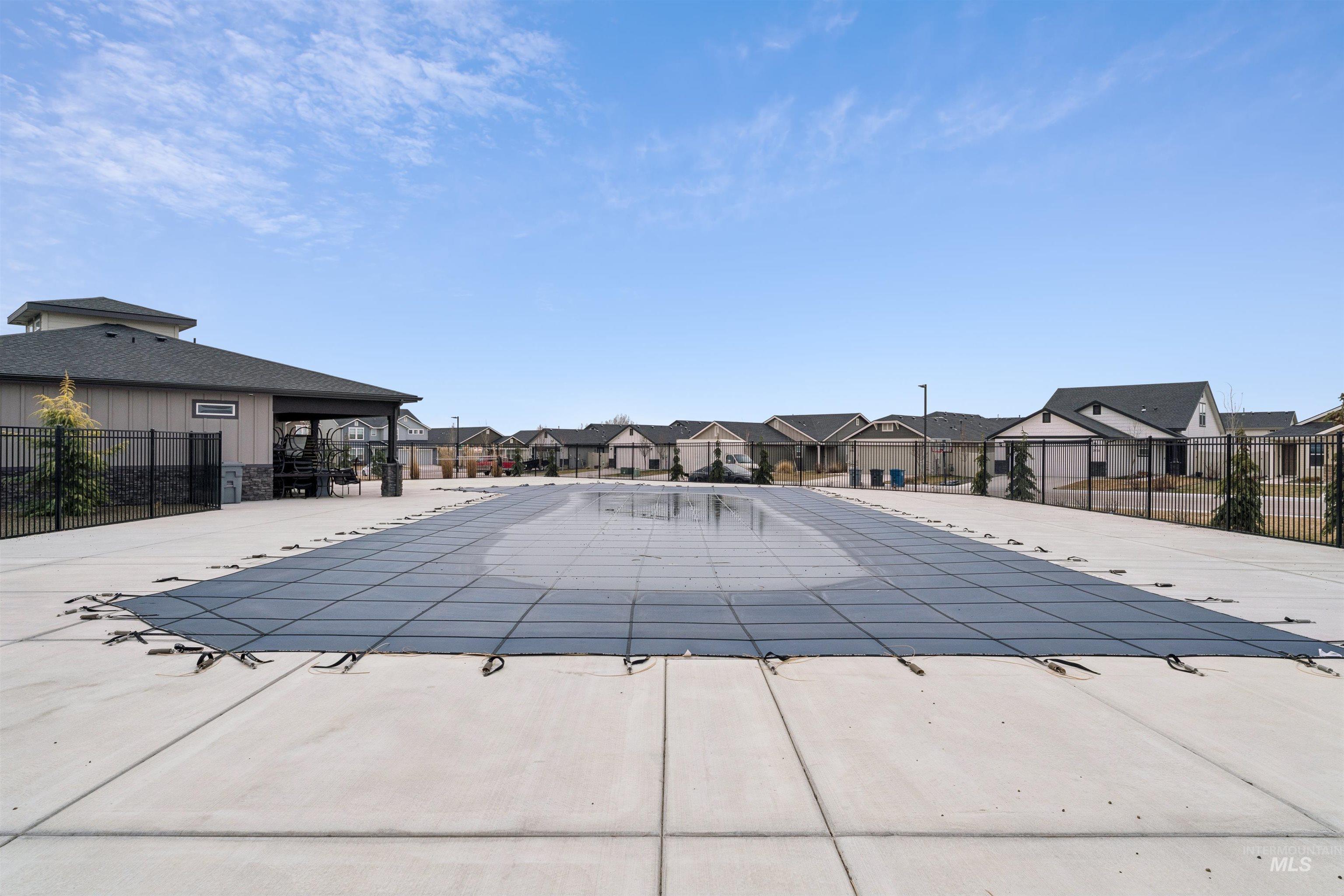 10293 Longtail Dr., Nampa, Idaho 83687, 3 Bedrooms, 2 Bathrooms, Residential For Sale, Price $399,000,MLS 98977628