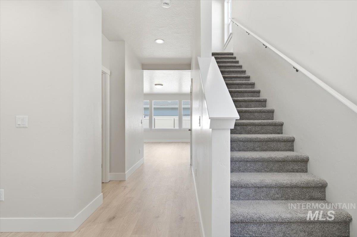 5900 W Parachute Dr, Meridian, Idaho 83646, 3 Bedrooms, 2.5 Bathrooms, Residential For Sale, Price $499,990, 98977629