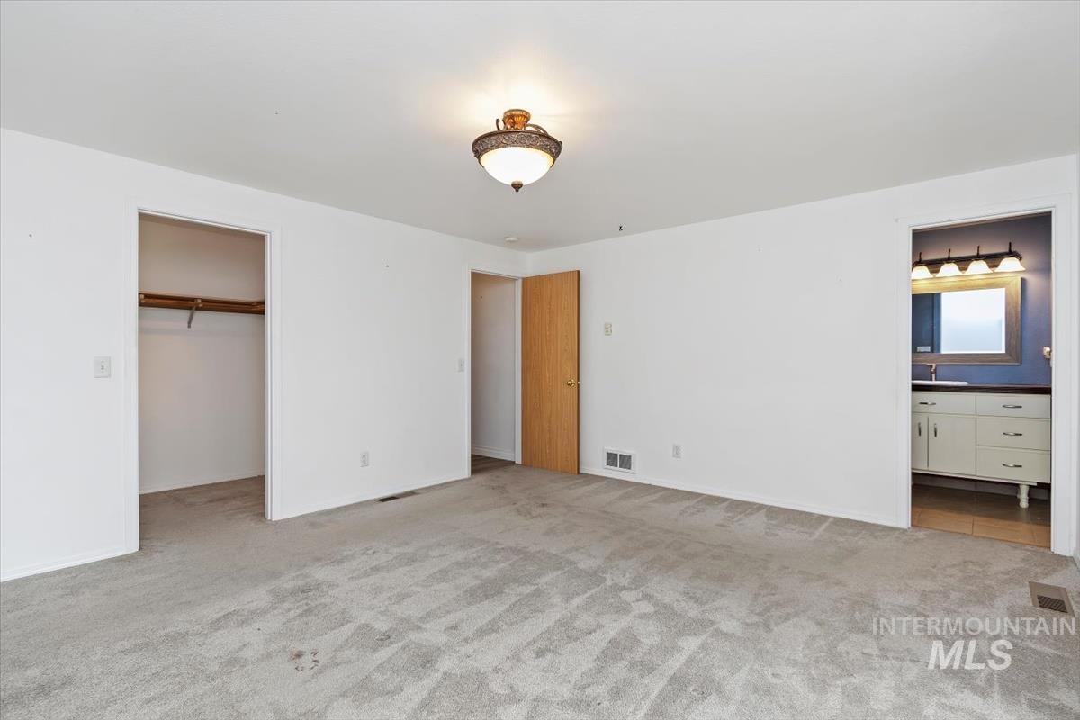 26757 Morris Pl., Wilder, Idaho 83676, 3 Bedrooms, 2 Bathrooms, Residential For Sale, Price $615,000,MLS 98977630