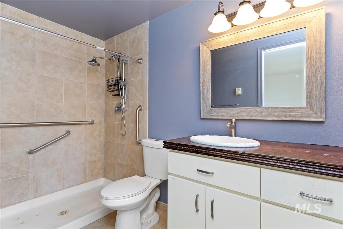 26757 Morris Pl., Wilder, Idaho 83676, 3 Bedrooms, 2 Bathrooms, Residential For Sale, Price $615,000,MLS 98977630