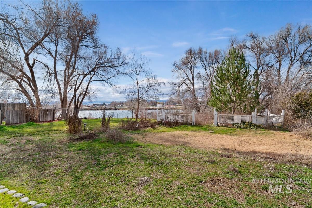 26757 Morris Pl., Wilder, Idaho 83676, 3 Bedrooms, 2 Bathrooms, Residential For Sale, Price $615,000,MLS 98977630