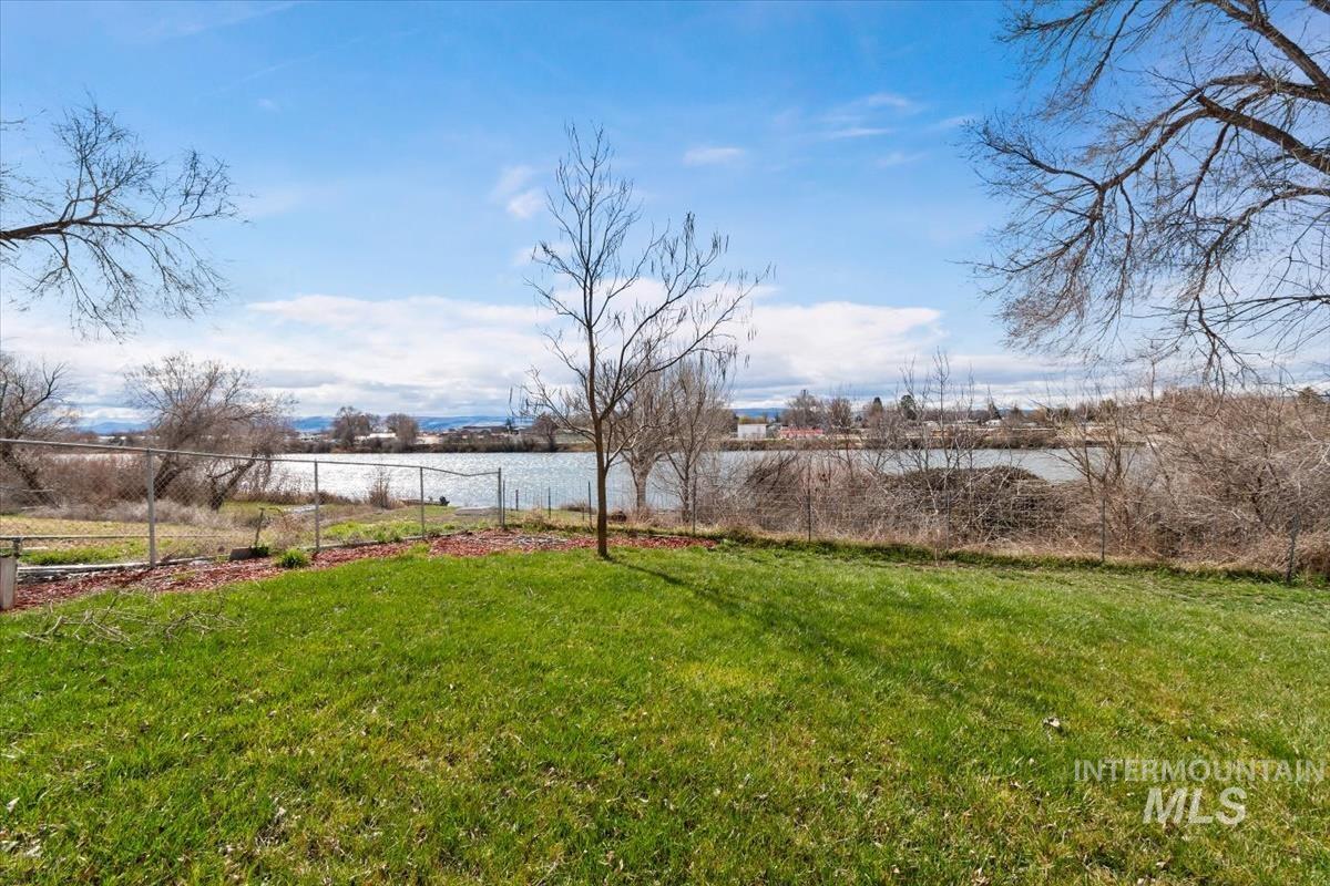 26757 Morris Pl., Wilder, Idaho 83676, 3 Bedrooms, 2 Bathrooms, Residential For Sale, Price $615,000,MLS 98977630