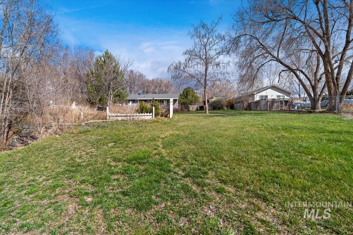 26757 Morris Pl., Wilder, Idaho 83676, 3 Bedrooms, 2 Bathrooms, Residential For Sale, Price $615,000,MLS 98977630