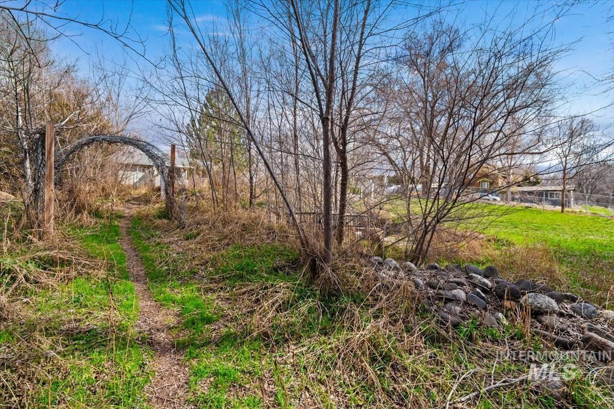 26757 Morris Pl., Wilder, Idaho 83676, 3 Bedrooms, 2 Bathrooms, Residential For Sale, Price $615,000,MLS 98977630