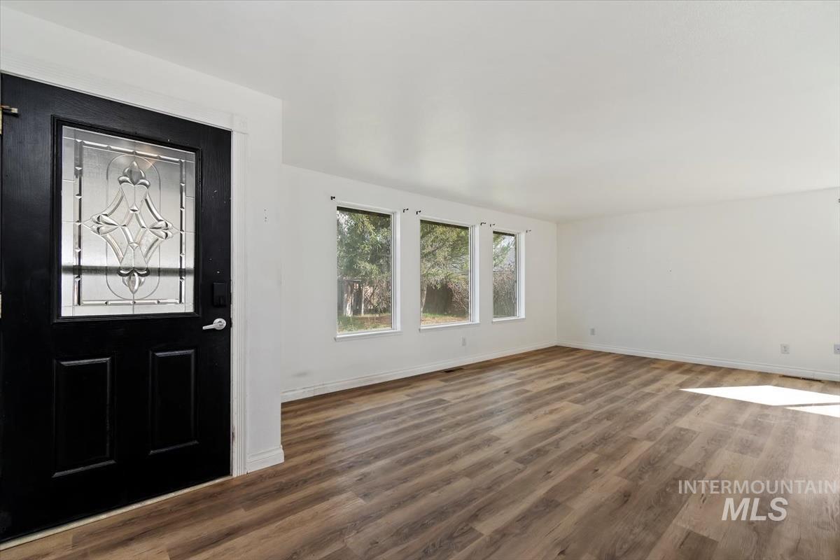 26757 Morris Pl., Wilder, Idaho 83676, 3 Bedrooms, 2 Bathrooms, Residential For Sale, Price $615,000,MLS 98977630