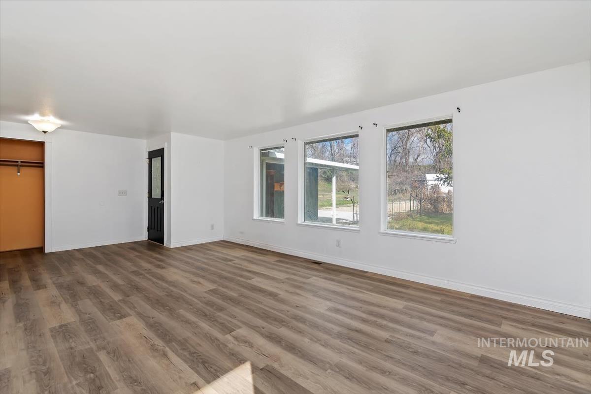 26757 Morris Pl., Wilder, Idaho 83676, 3 Bedrooms, 2 Bathrooms, Residential For Sale, Price $615,000,MLS 98977630