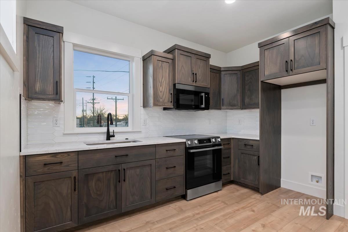 1709 N 31st St, Boise, Idaho 83703, 4 Bedrooms, 4.5 Bathrooms, Residential For Sale, Price $824,900,MLS 98977631