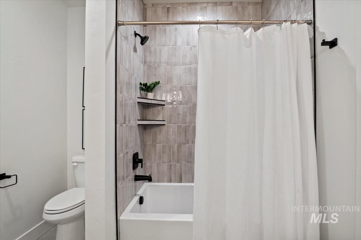 1713 N 31st St, Boise, Idaho 83703, 3 Bedrooms, 3 Bathrooms, Residential For Sale, Price $749,900,MLS 98977632