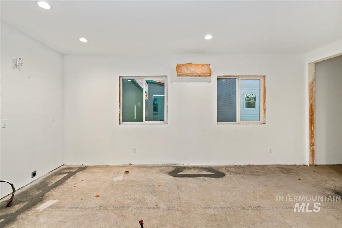 1713 N 31st St, Boise, Idaho 83703, 3 Bedrooms, 3 Bathrooms, Residential For Sale, Price $749,900,MLS 98977632