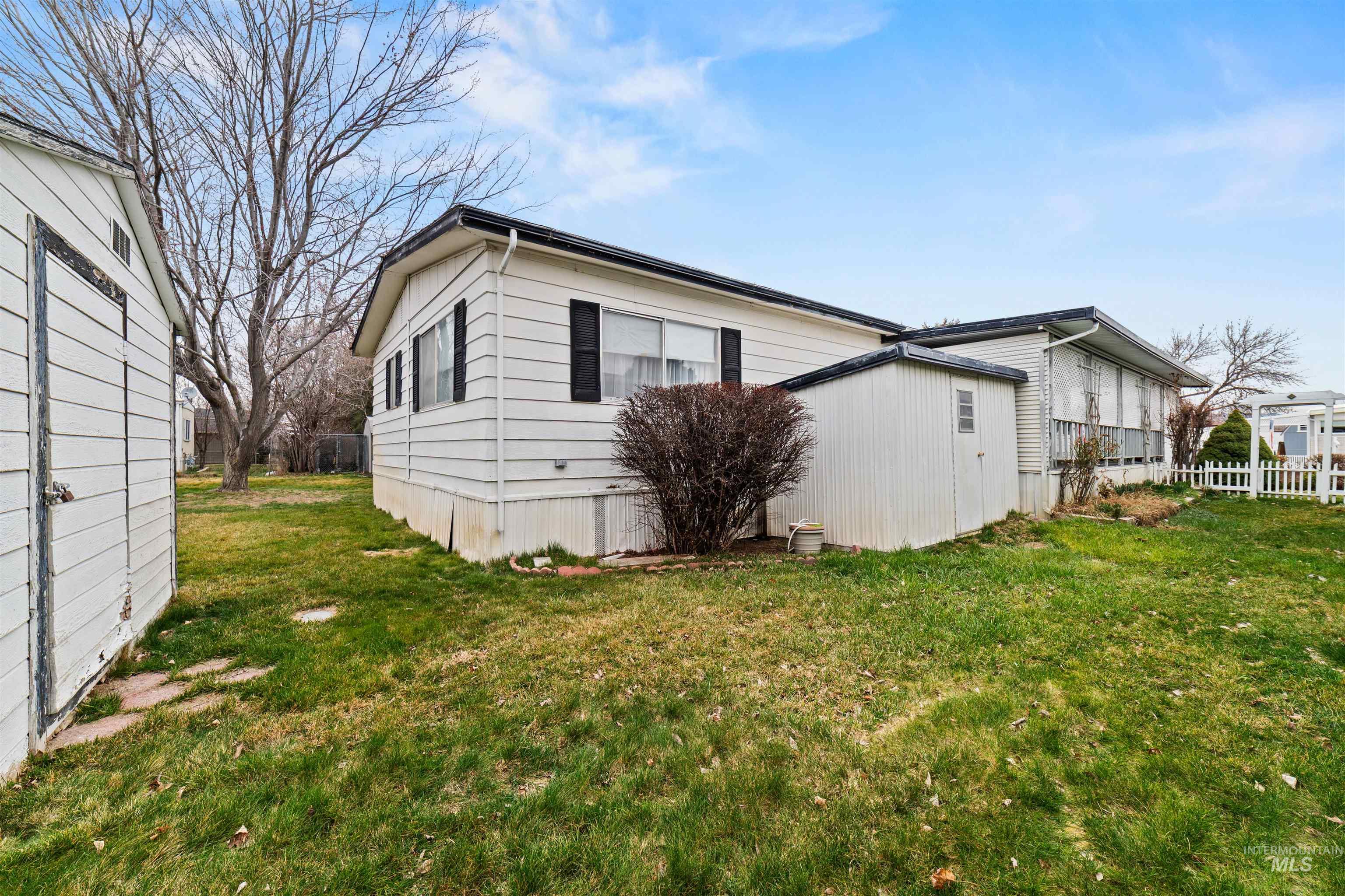 238 N Checola Circle, Boise, Idaho 83713, 2 Bedrooms, 2 Bathrooms, Residential For Sale, Price $85,000,MLS 98977633