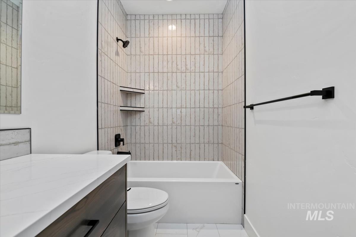 1715 N 31st St, Boise, Idaho 83703, 3 Bedrooms, 3.5 Bathrooms, Residential For Sale, Price $749,900,MLS 98977634