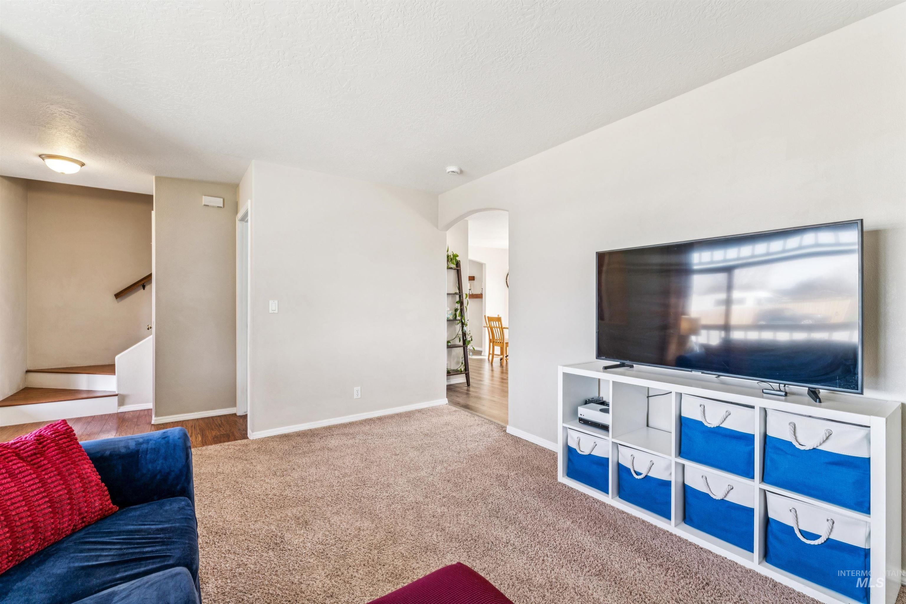 2337 W Snyder St., Meridian, Idaho 83646, 3 Bedrooms, 2.5 Bathrooms, Residential For Sale, Price $414,000,MLS 98977635