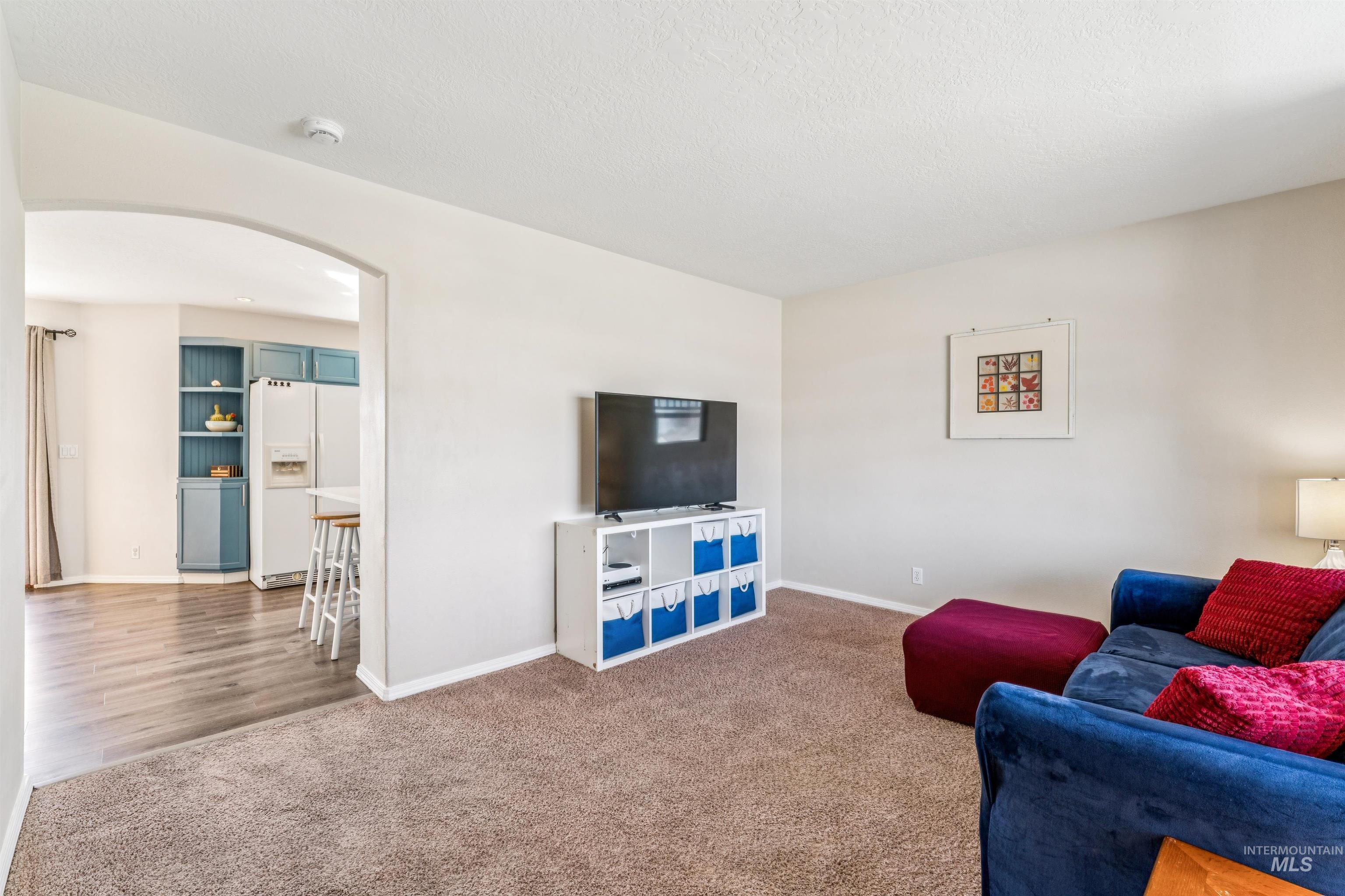 2337 W Snyder St., Meridian, Idaho 83646, 3 Bedrooms, 2.5 Bathrooms, Residential For Sale, Price $414,000,MLS 98977635