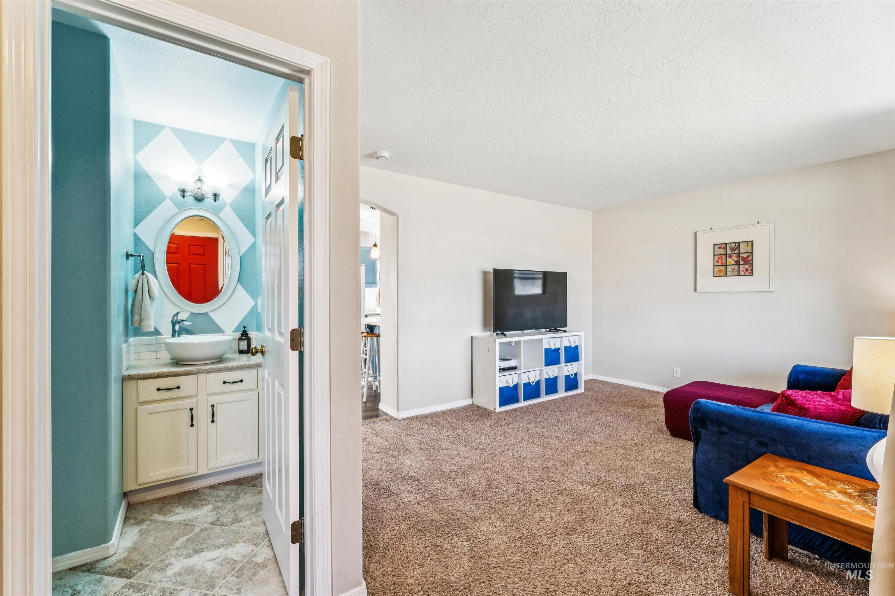 2337 W Snyder St., Meridian, Idaho 83646, 3 Bedrooms, 2.5 Bathrooms, Residential For Sale, Price $414,000,MLS 98977635